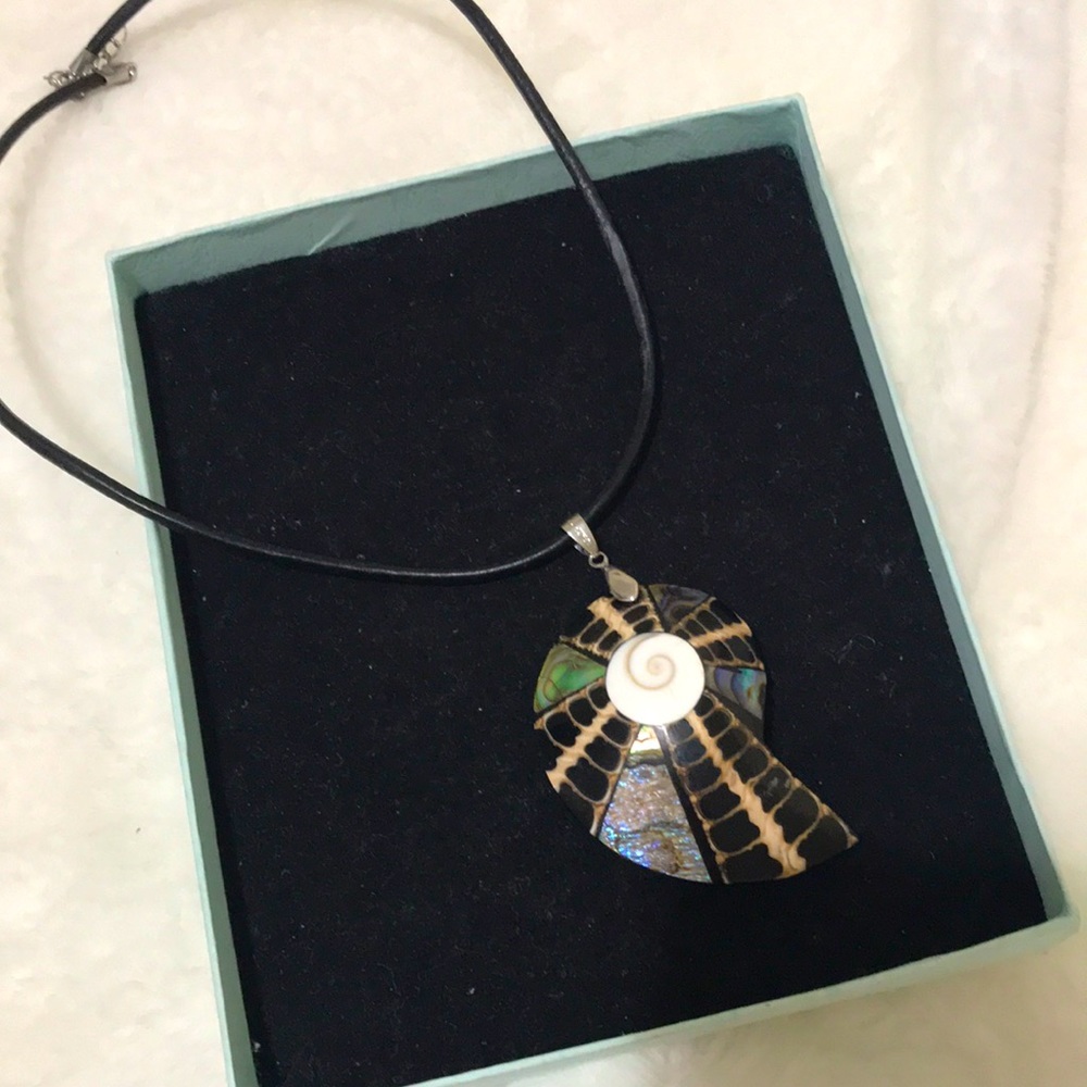 Free with purchase necklace